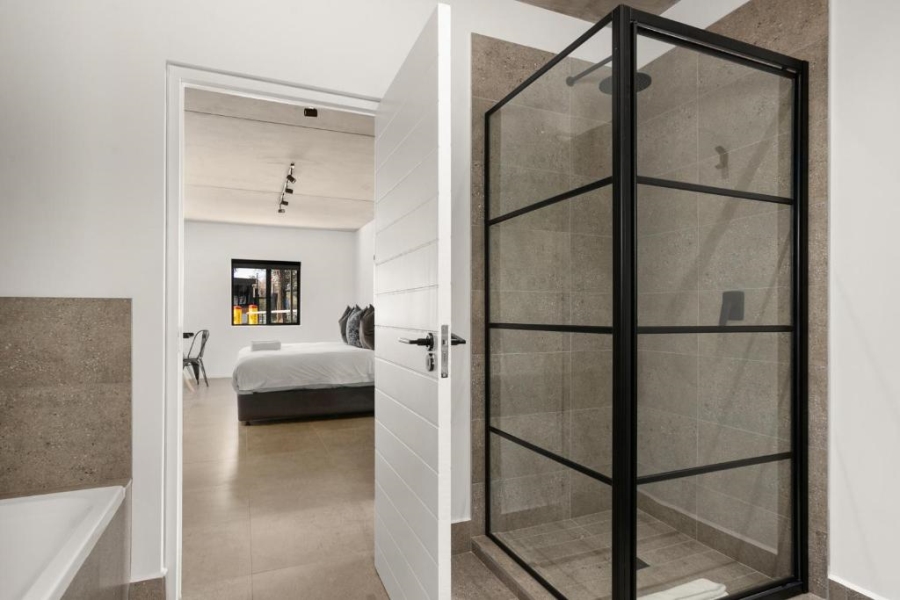 1 Bedroom Property for Sale in Sandton Central Gauteng