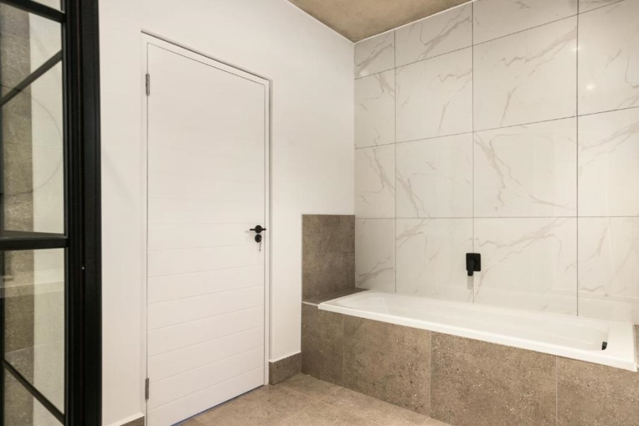 1 Bedroom Property for Sale in Sandton Central Gauteng