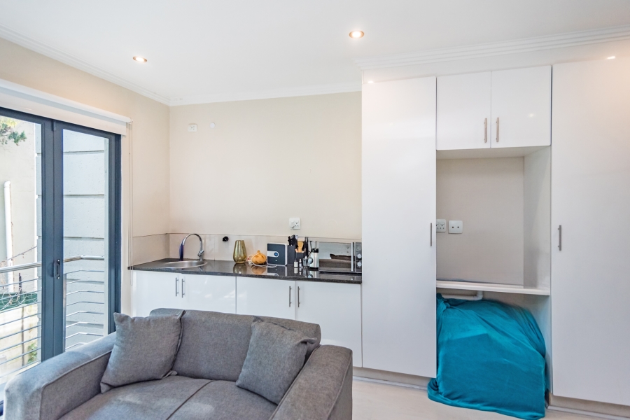 1 Bedroom Property for Sale in Morningside Gauteng