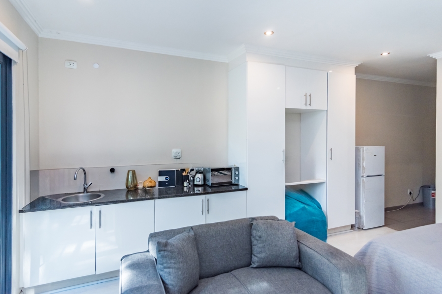 1 Bedroom Property for Sale in Morningside Gauteng