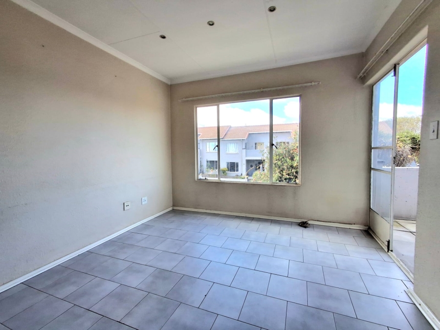1 Bedroom Property for Sale in Eden Glen Gauteng