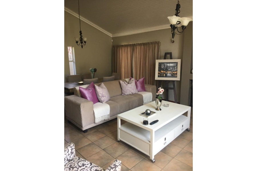 To Let 3 Bedroom Property for Rent in Allen Grove Gauteng