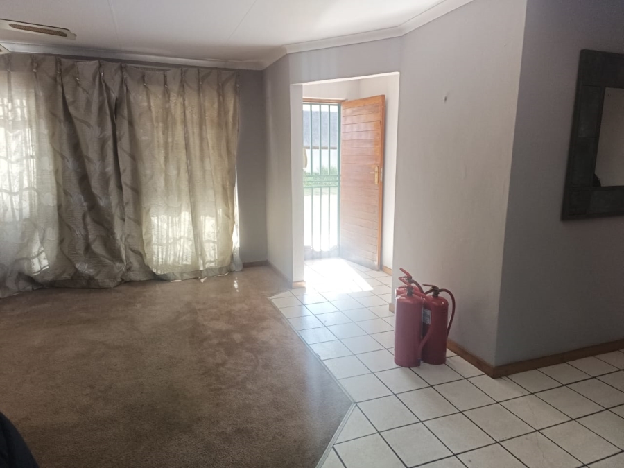 3 Bedroom Property for Sale in Hectorton Gauteng