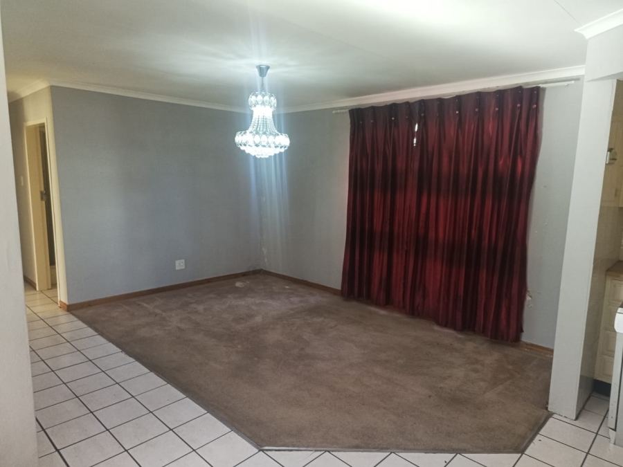 3 Bedroom Property for Sale in Hectorton Gauteng