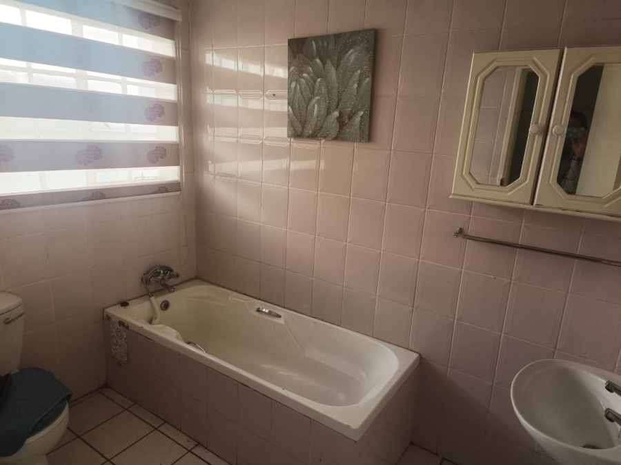 3 Bedroom Property for Sale in Hectorton Gauteng