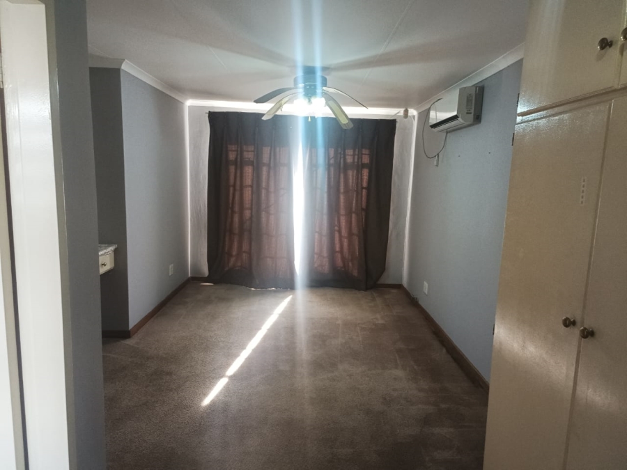 3 Bedroom Property for Sale in Hectorton Gauteng