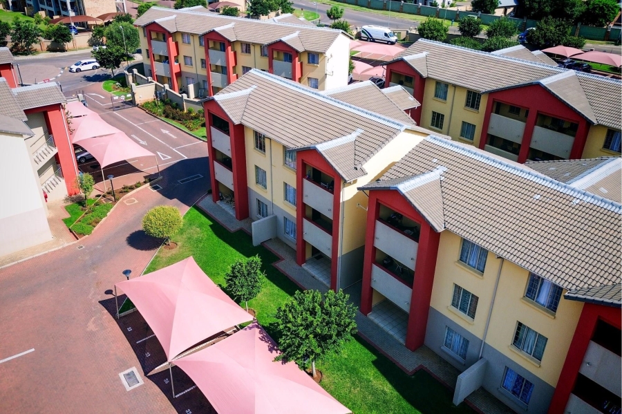 2 Bedroom Property for Sale in Monavoni Gauteng