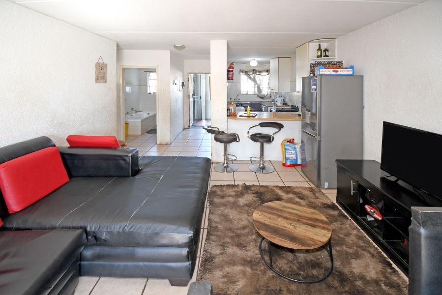 2 Bedroom Property for Sale in Brixton Gauteng