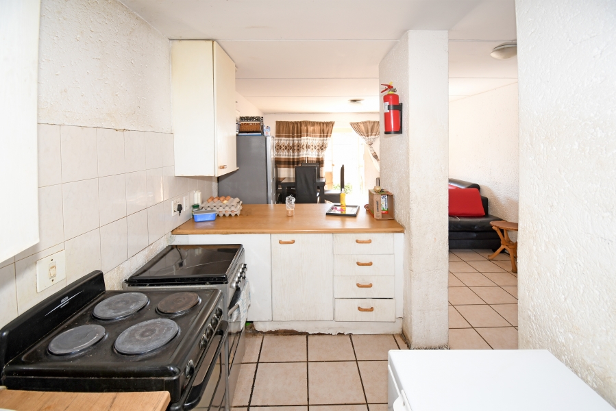 2 Bedroom Property for Sale in Brixton Gauteng