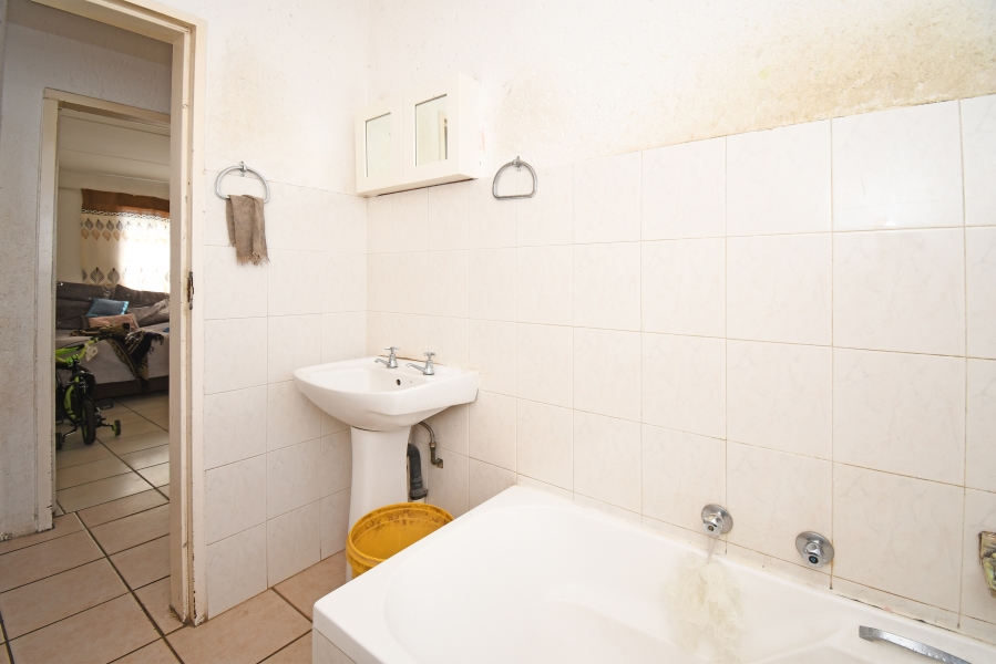 2 Bedroom Property for Sale in Brixton Gauteng
