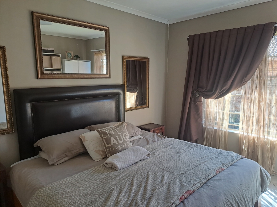 3 Bedroom Property for Sale in Elardus Park Gauteng