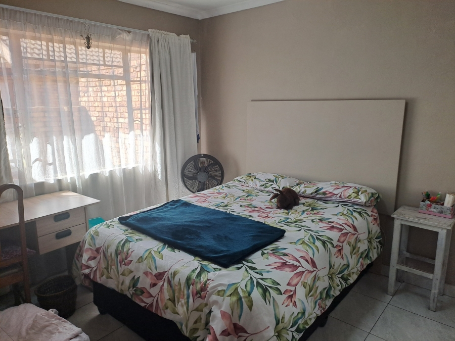 3 Bedroom Property for Sale in Elardus Park Gauteng