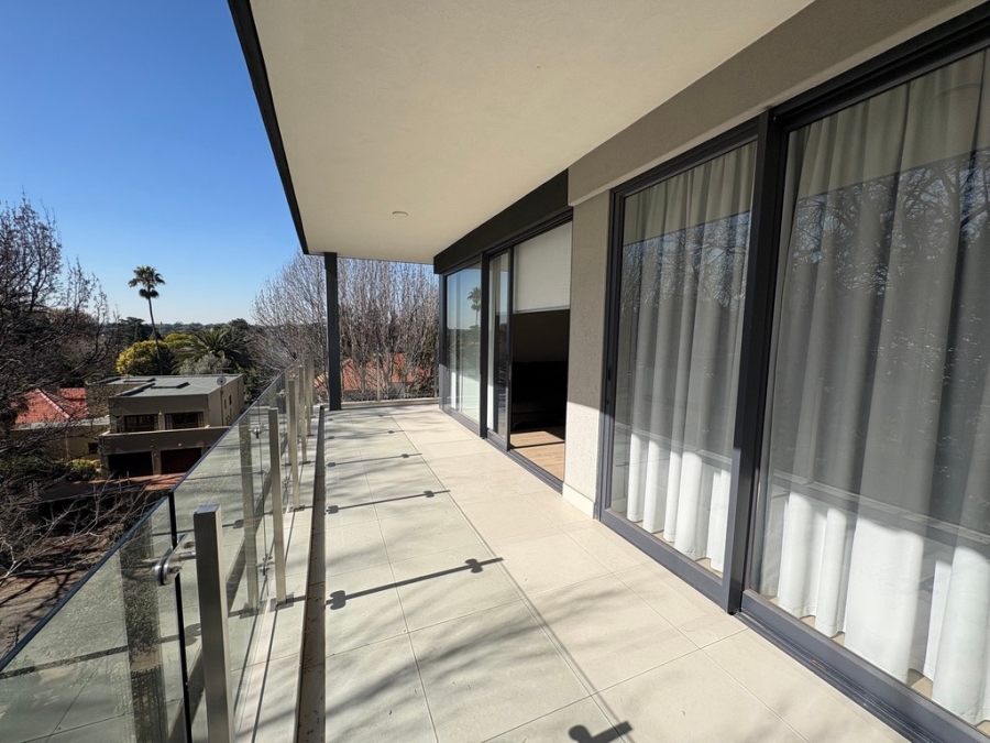 To Let 2 Bedroom Property for Rent in Rosebank Gauteng
