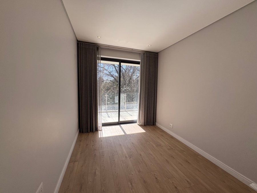 To Let 2 Bedroom Property for Rent in Rosebank Gauteng
