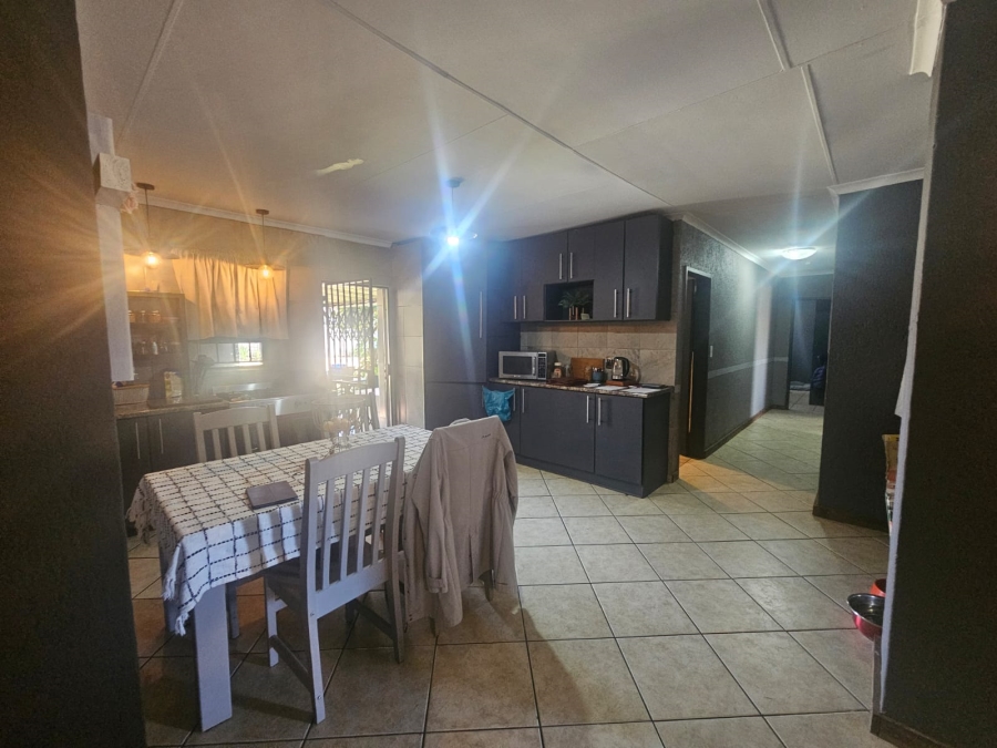 3 Bedroom Property for Sale in Eike Park Gauteng