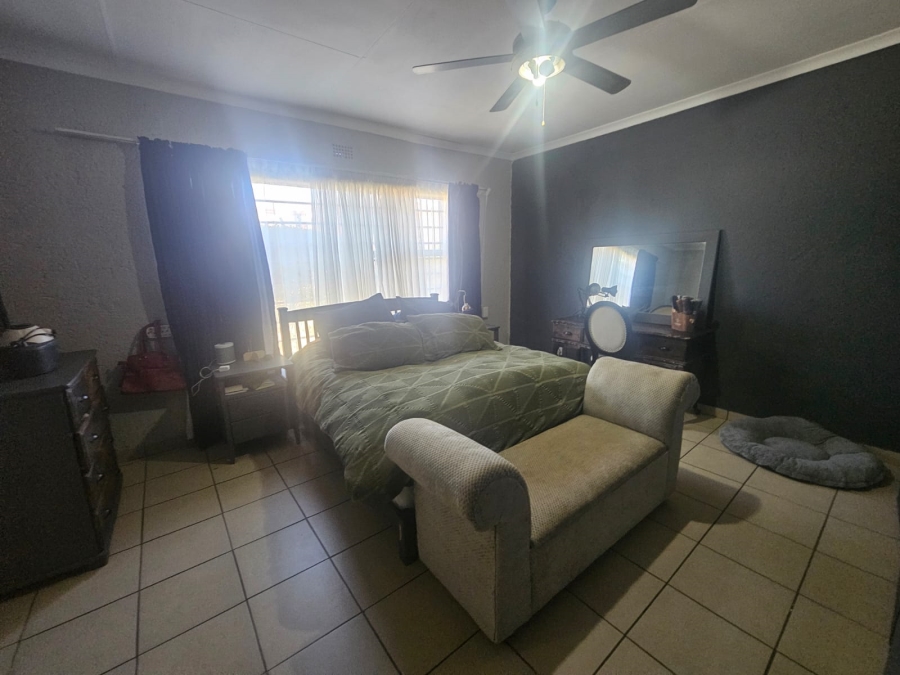 3 Bedroom Property for Sale in Eike Park Gauteng