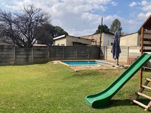 4 Bedroom Property for Sale in Brakpan Central Gauteng