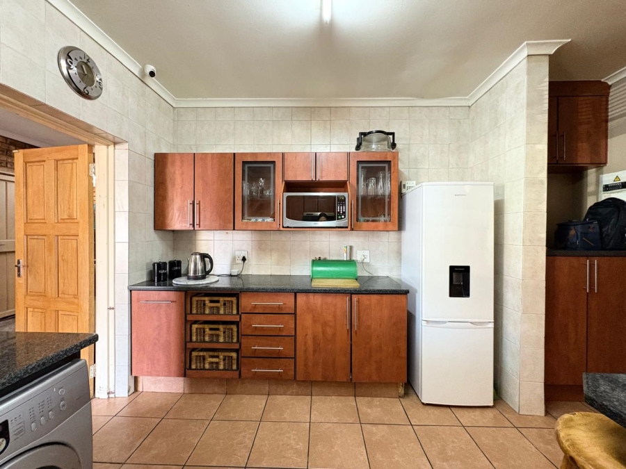 5 Bedroom Property for Sale in Brakpan Central Gauteng