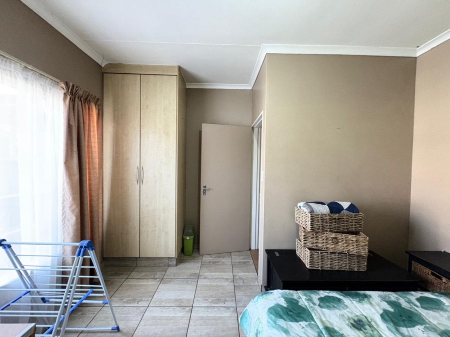 5 Bedroom Property for Sale in Brakpan Central Gauteng