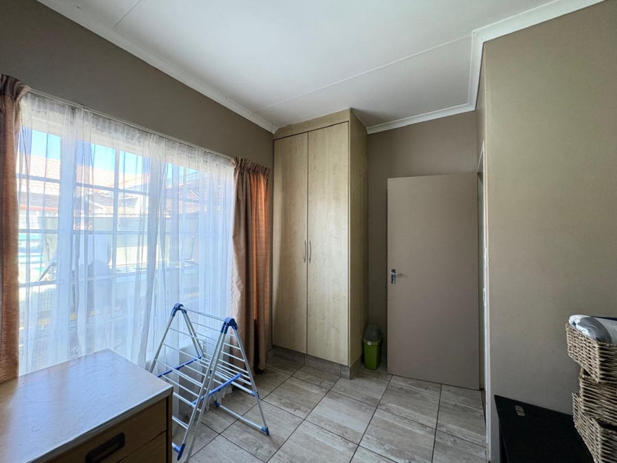 5 Bedroom Property for Sale in Brakpan Central Gauteng