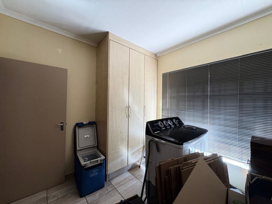 5 Bedroom Property for Sale in Brakpan Central Gauteng
