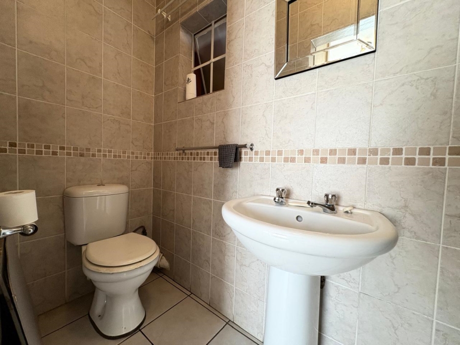 5 Bedroom Property for Sale in Brakpan Central Gauteng