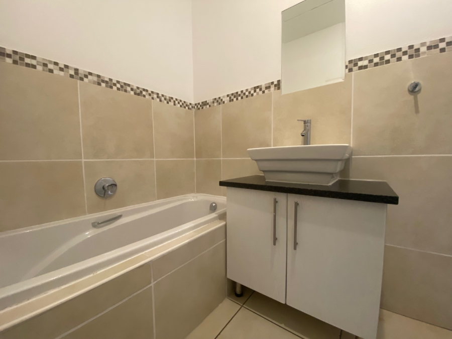 2 Bedroom Property for Sale in Parkview Gauteng