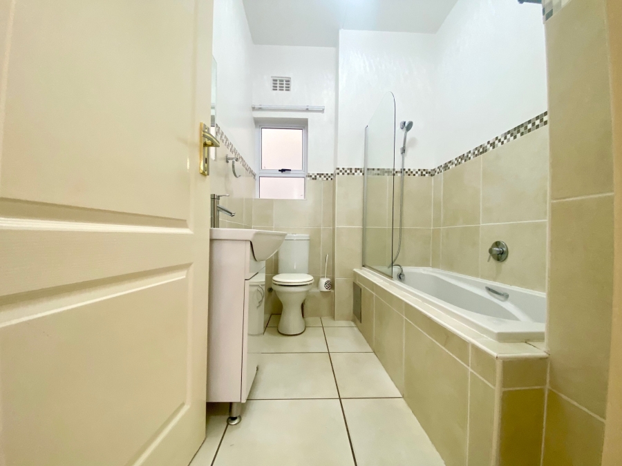 2 Bedroom Property for Sale in Parkview Gauteng