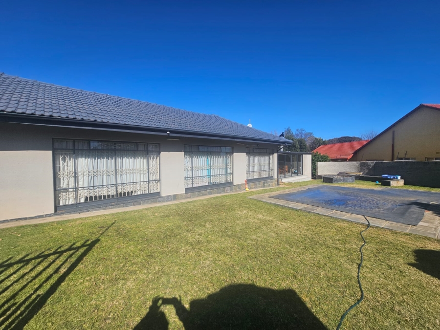 4 Bedroom Property for Sale in Greenhills Gauteng