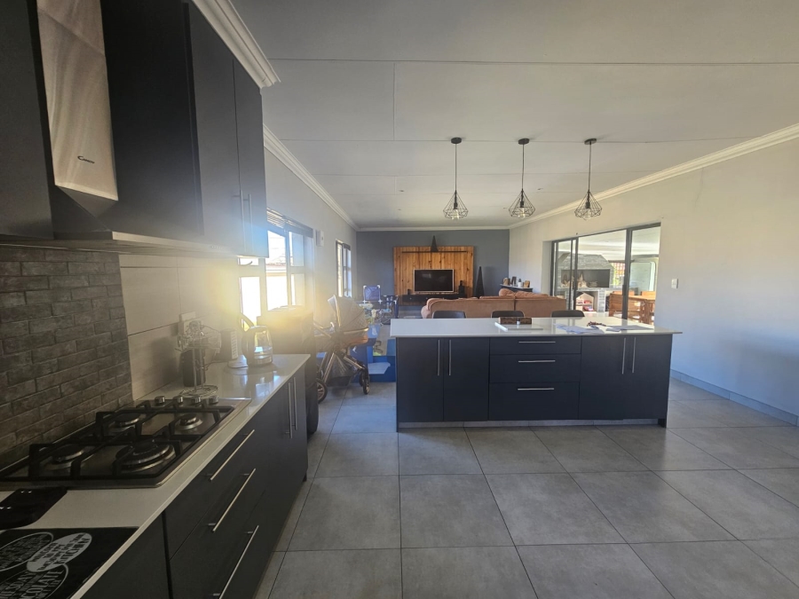 4 Bedroom Property for Sale in Greenhills Gauteng