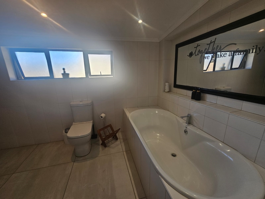 4 Bedroom Property for Sale in Greenhills Gauteng