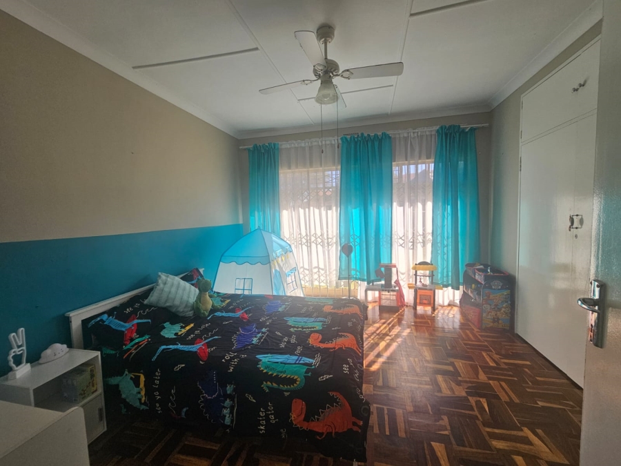 4 Bedroom Property for Sale in Greenhills Gauteng