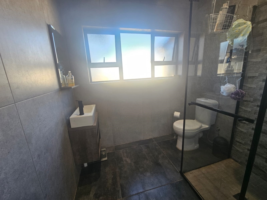 4 Bedroom Property for Sale in Greenhills Gauteng