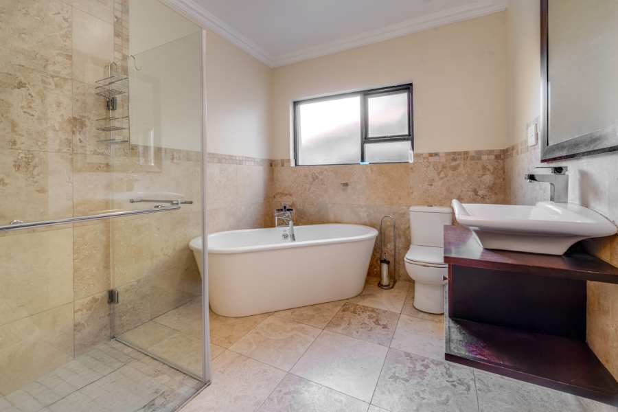 5 Bedroom Property for Sale in Bryanston Gauteng