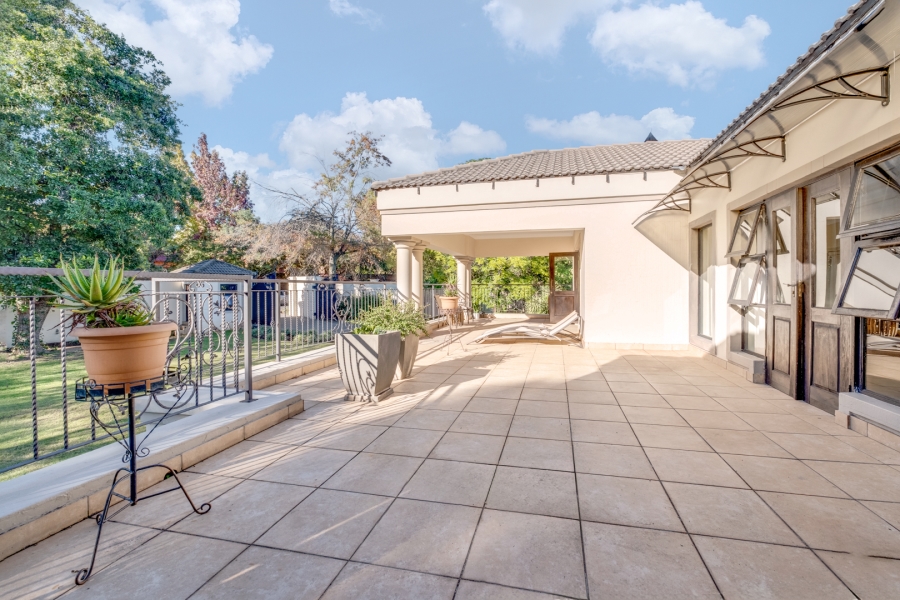5 Bedroom Property for Sale in Bryanston Gauteng