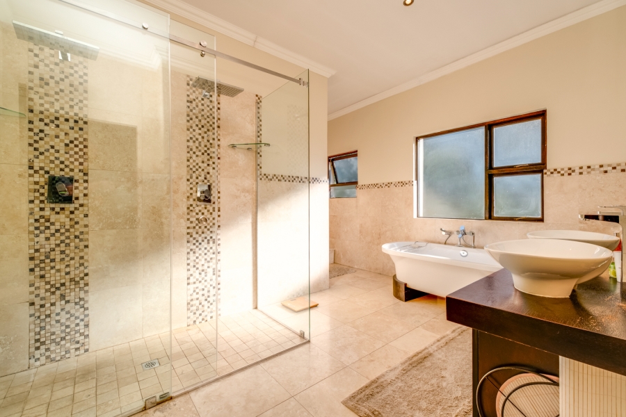 5 Bedroom Property for Sale in Bryanston Gauteng