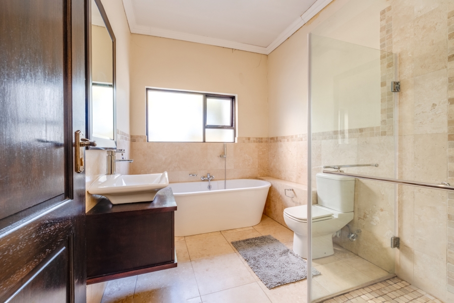 5 Bedroom Property for Sale in Bryanston Gauteng