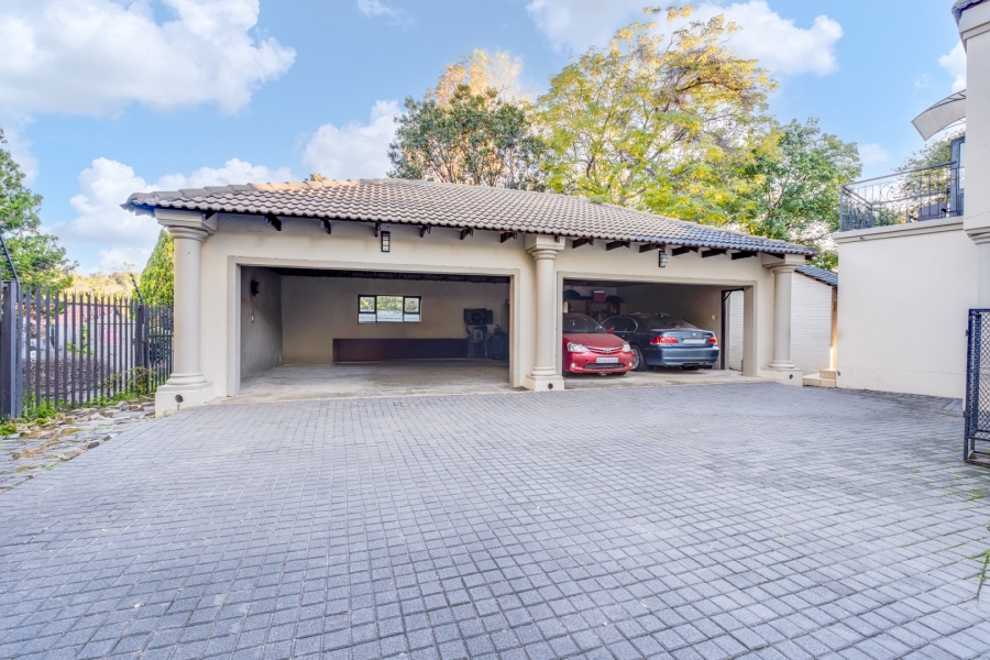 5 Bedroom Property for Sale in Bryanston Gauteng