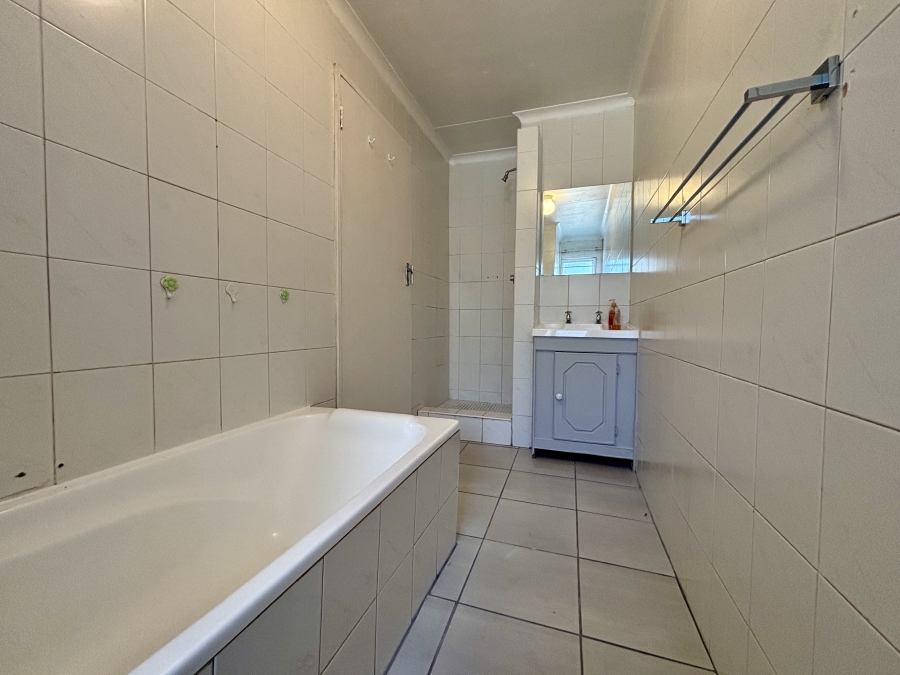 To Let 2 Bedroom Property for Rent in Radiokop Gauteng