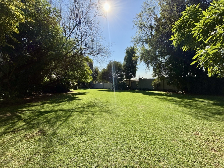 To Let 2 Bedroom Property for Rent in Radiokop Gauteng