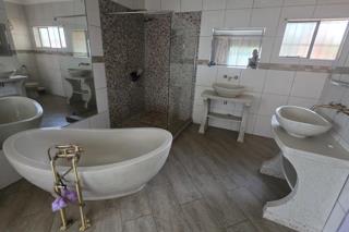 4 Bedroom Property for Sale in Sinoville Gauteng