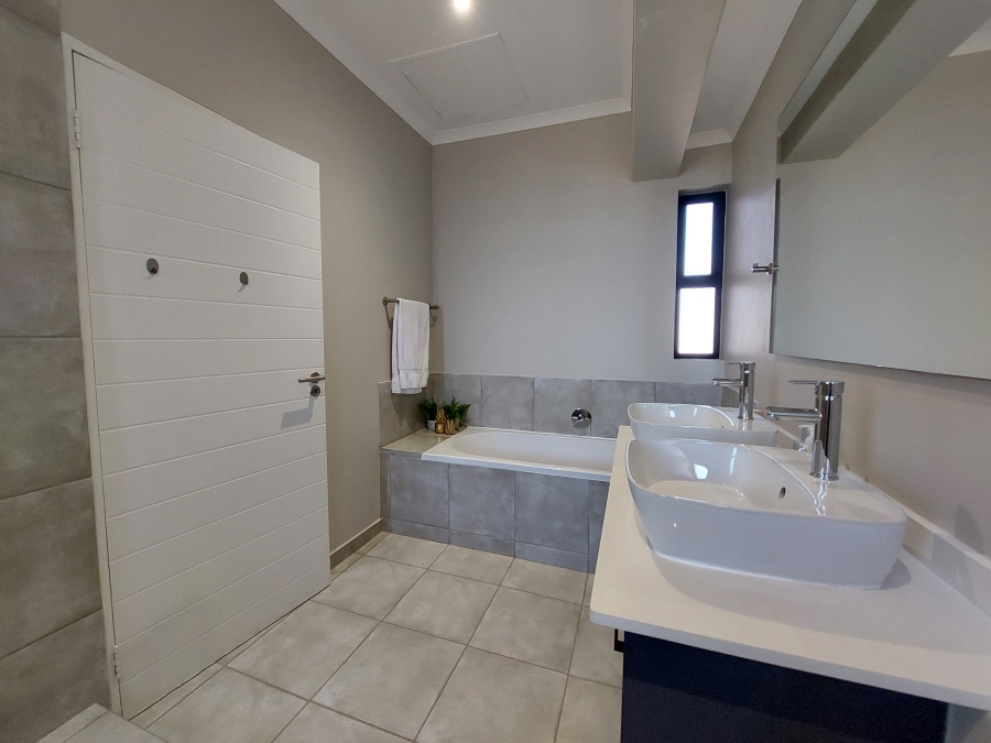 3 Bedroom Property for Sale in Sinoville Gauteng