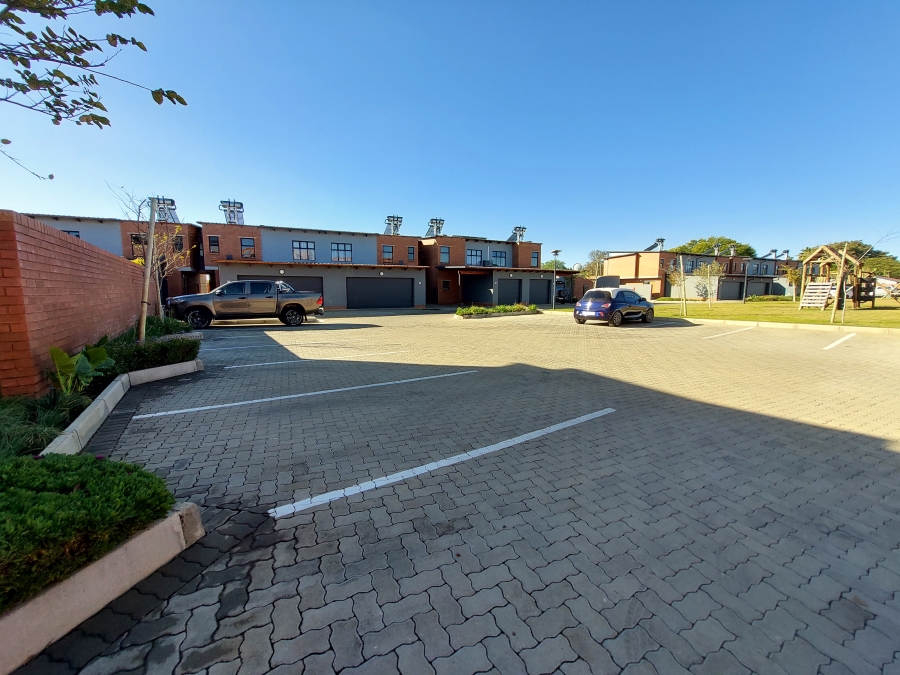 3 Bedroom Property for Sale in Sinoville Gauteng