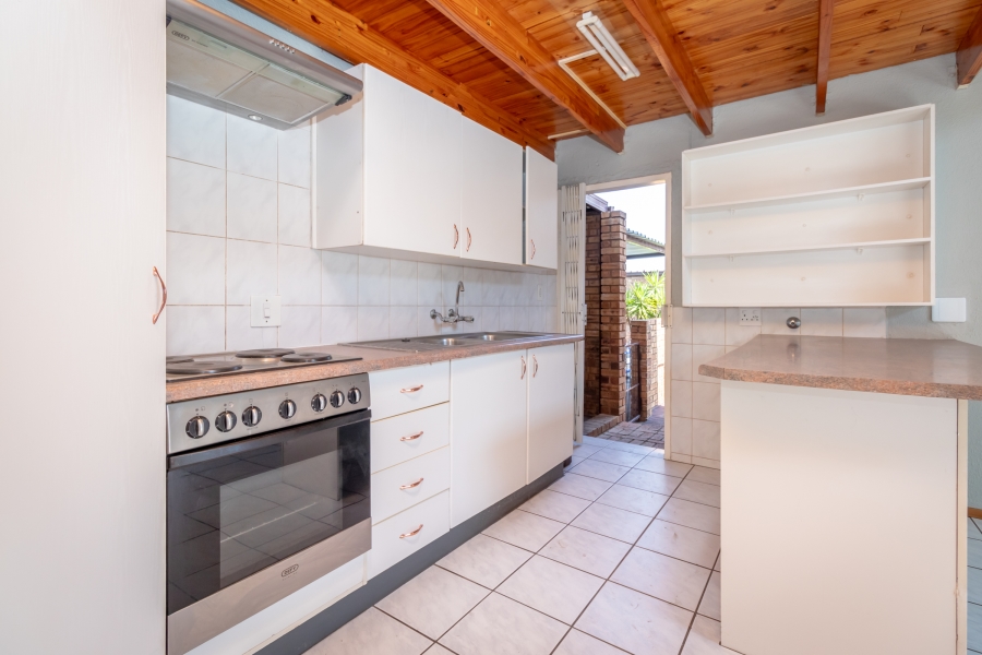 To Let 3 Bedroom Property for Rent in Weltevreden Park Gauteng