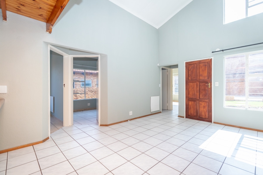 To Let 3 Bedroom Property for Rent in Weltevreden Park Gauteng