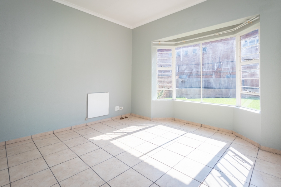 To Let 3 Bedroom Property for Rent in Weltevreden Park Gauteng