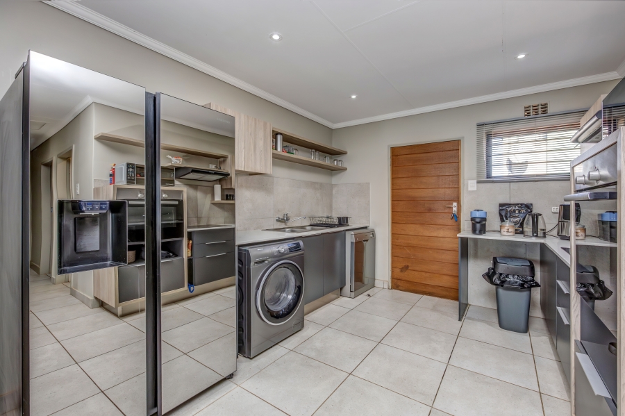 3 Bedroom Property for Sale in Lion Pride Gauteng