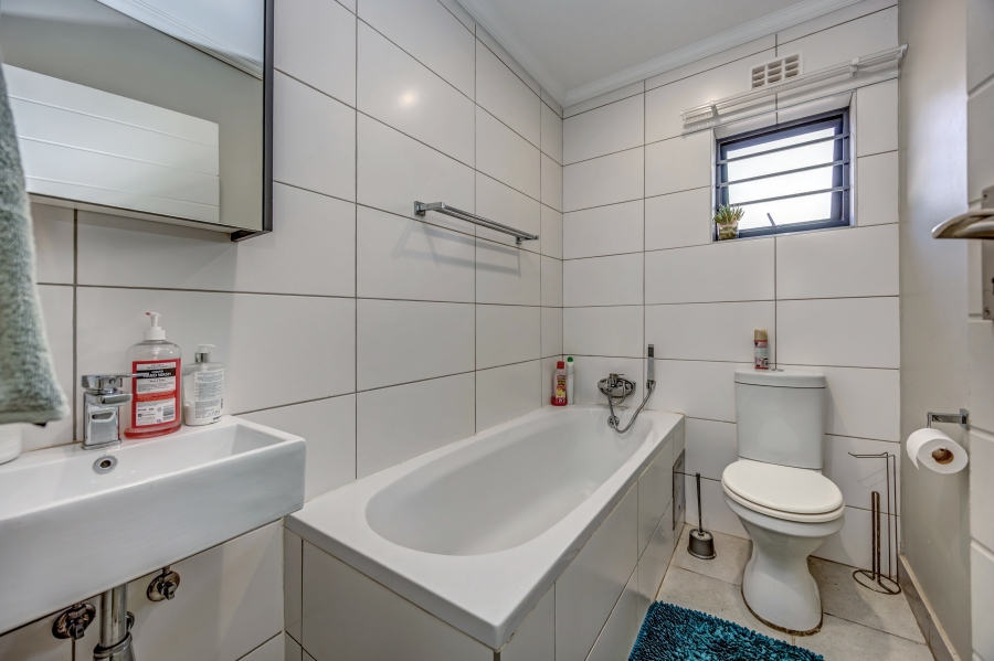 3 Bedroom Property for Sale in Lion Pride Gauteng