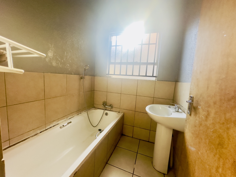 3 Bedroom Property for Sale in Kwa Thema Gauteng