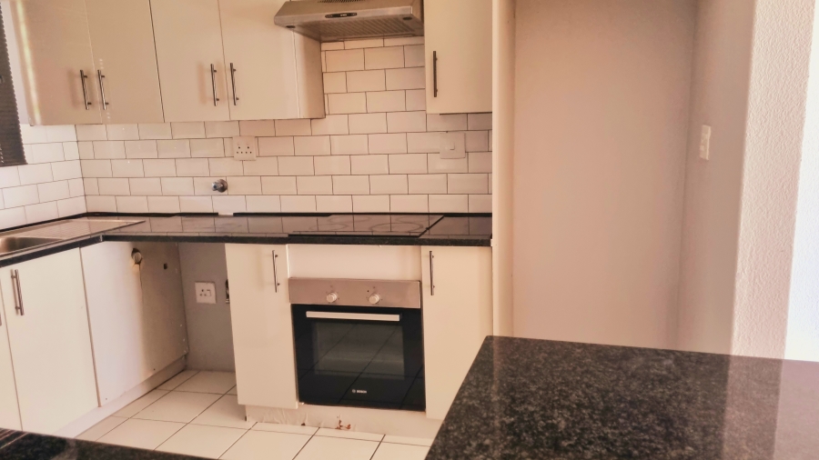 2 Bedroom Property for Sale in Halfway Gardens Gauteng